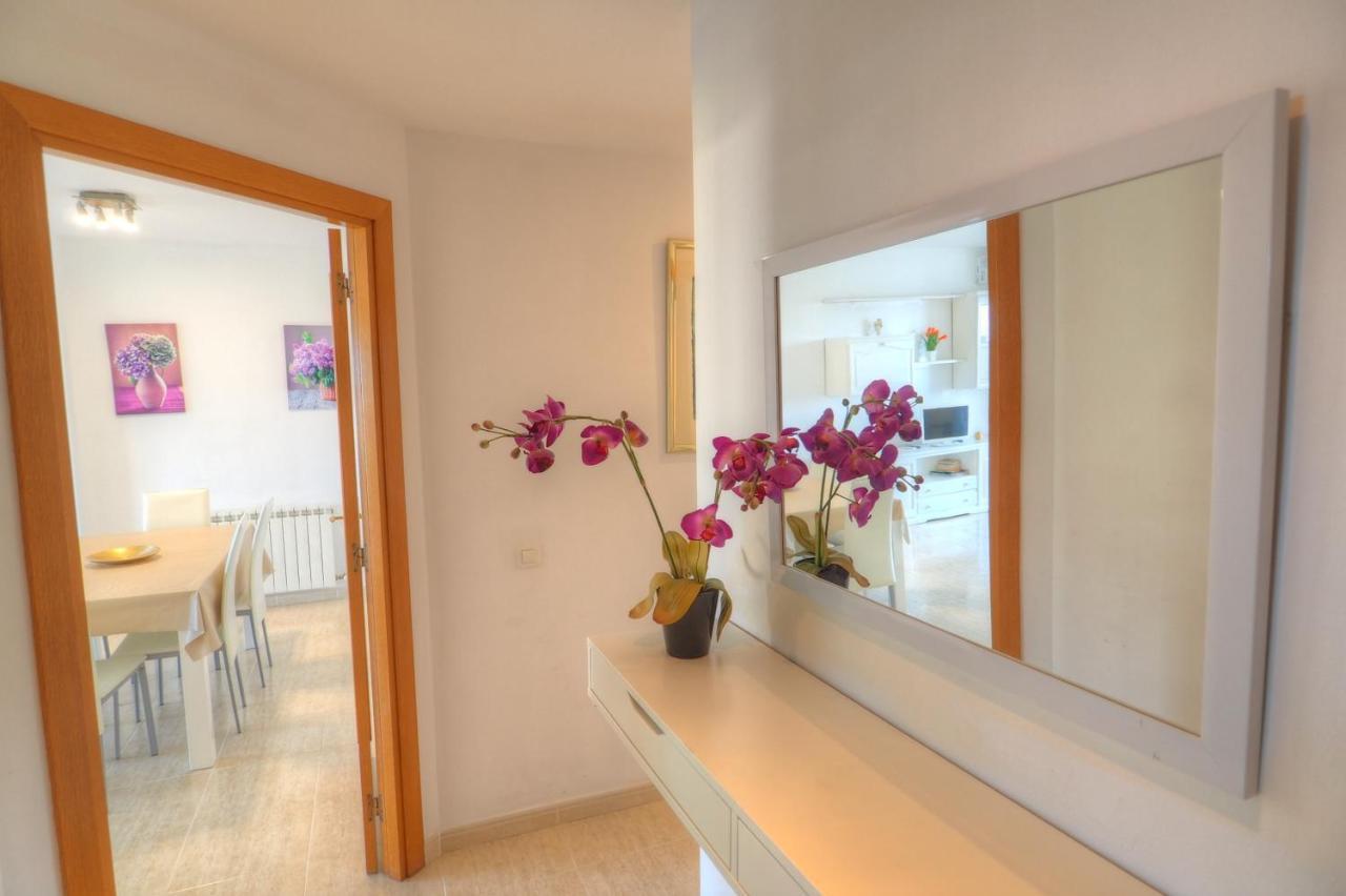 Molins Apartment By Hello Homes Sitges Buitenkant foto